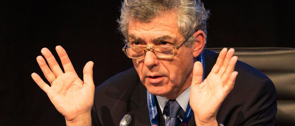 Die Anklage wirft dem früheren spanischen Fußball-Boss Ángel María Villar und anderen Korruption vor. Für den 75-Jährigen forderte die Justiz fünfzehneinhalb Jahre Haft und eine Geldstrafe in Höhe von fast einer Million Euro.