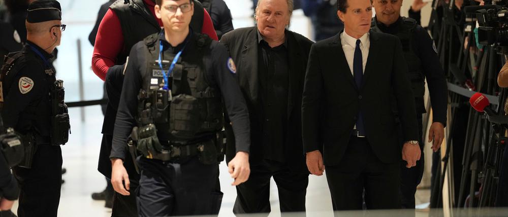 Die Staatsanwaltschaft fordert eine Bewährungsstrafe für Depardieu.