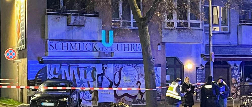 Eine Radfahrerin kam schwer verletzt in ein Krankenhaus.