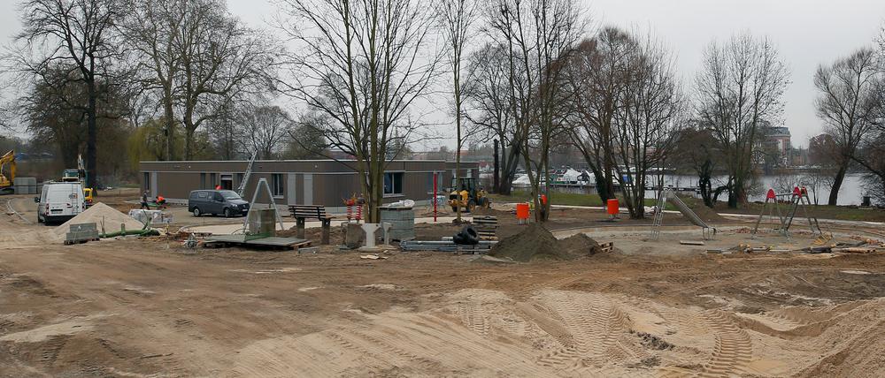 Eine Baustelle: Das Strandbad Babelsberg wird gerade neu gestaltet.
