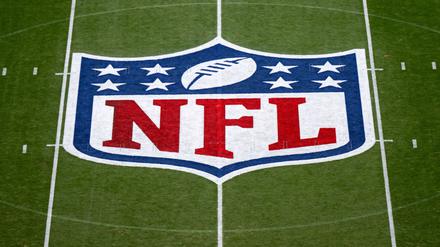 Der deutsche Kicker Lenny Krieg hat einen Dreijahresvertrag bei den Atlanta Falcons in der NFL unterschrieben.