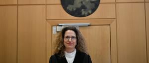 Die Vorsitzende Richterin Eva-Marie Distler eröffnet im Gerichtssaal des Landgerichts die Verhandlung im Verfahren um die Sommermärchen-Affäre.  