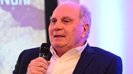 Uli Hoeneß ist jetzt Teil der Genossenschaft des FC St. Pauli.