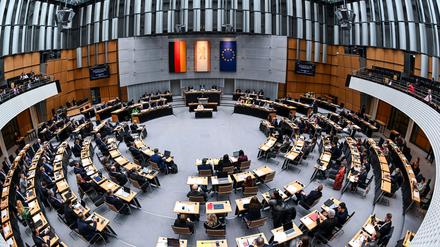 Im Berliner Abgeordnetenhaus arbeitet nun eine Enquete-Kommission. (Archivbild)