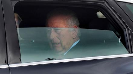 König Charles III. musste vorübergehend ins Krankenhaus.