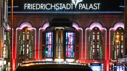 Der Friedrichstadt-Palast bleibt Publikumsmagnet in Berlin. (Archivbild)