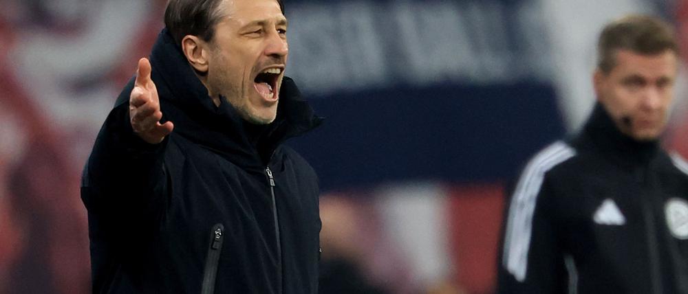 BVB-Coach Kovac ist mit den Attacken von Sportdirektor Kehl auf seine Spieler nicht einverstanden.
