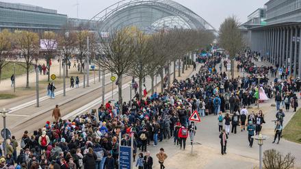 Der Samstag ist traditionell der besucherstärkste Tag der Buchmesse.