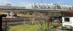 Die Kleingartenanlage an der A100-Brücke.