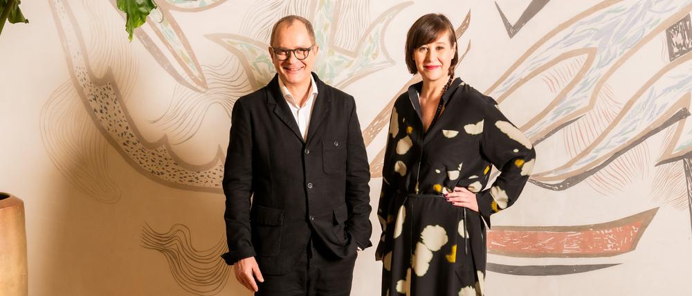 Das Intendanz-Duo der Komischen Oper Berlin, Susanne Moser und Philip Bröking. 