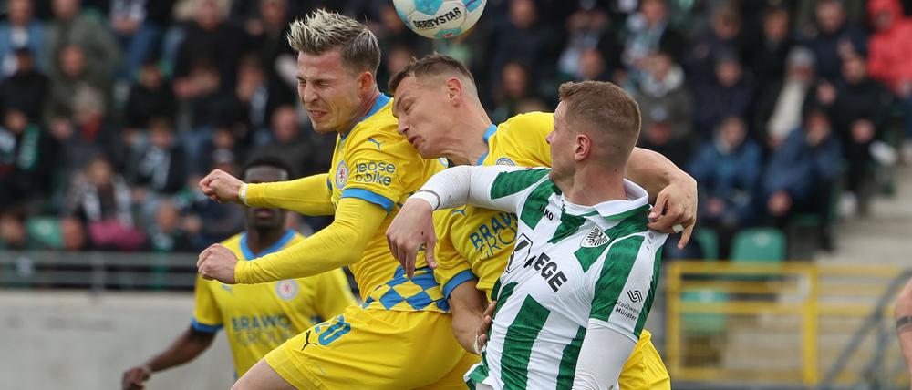 Im Abstiegskampf kann sich keine Mannschaft absetzen.