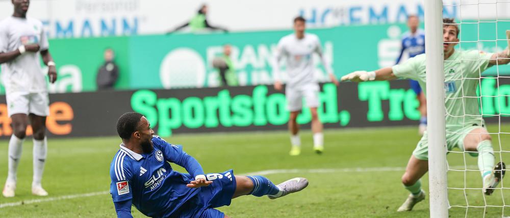 Sylla trifft spät zum 3:3-Ausgleich für Schalke