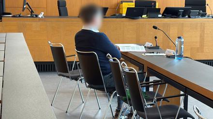 Ein Feuerwehrmann hat vor dem Landgericht Aschaffenburg gestanden, für eine Brandserie am Untermain verantwortlich zu sein.