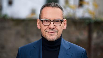 Neuer Präsident der Universität der Künste Berlin: Markus Hilgert startet sein Amt im April 2025. Der Professor für Altorientalistik ist ein erfahrener Kulturmanager, zuletzt leitete er die Geschäfte der Kulturstiftung der Länder.
