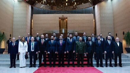 23 Minister für ein Land