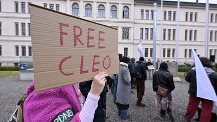 Demo vor dem Landgericht im Wachmann-Prozess.