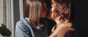 Das Leben von Lesben ist in vielerlei Hinsicht einfacher, findet Louise Morel. 