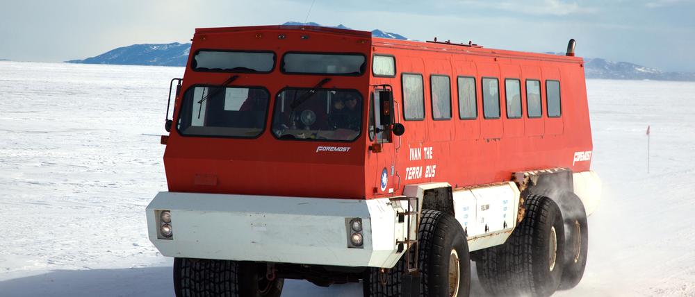 Ivan, der Verlässliche: Der Bus der McMurdo-Station in der Antarktis.