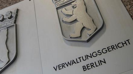 Die Eilentscheidungen des Gerichts gingen zuungunsten der Kläger aus.