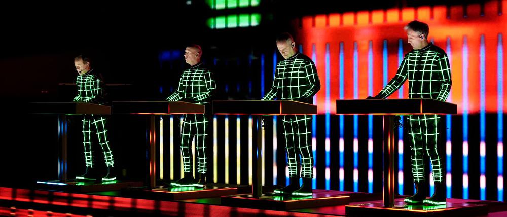 Die Band Kraftwerk startet eine neue Europa-Tournee. (Archivbild)