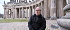 Roberto Lorenz, Steinmetz- und Steinbildhauermeister, am Neuen Palais.