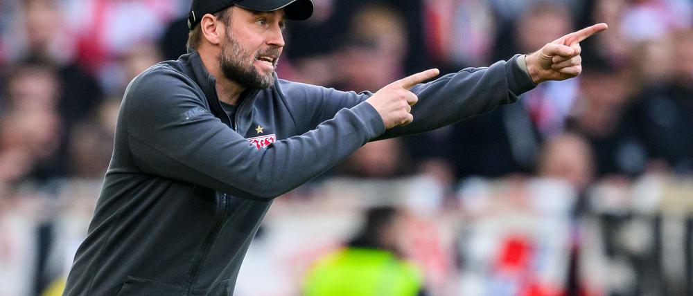 Sebastian Hoeneß gibt die Richtung vor: Der VfB möchte ins Pokalfinale.