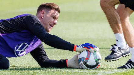 Packt zu: Marc-André ter Stegen.