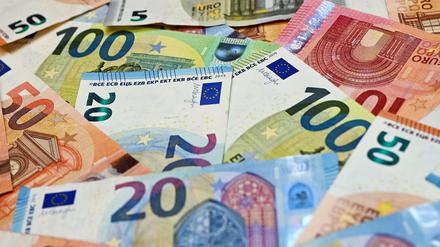 Die Landtagsfraktionen von AfD und CDU werfen der SPD/BSW-Koalition vor, über Tricks mehr Kredite aufnehmen zu können. (Symbolbild)