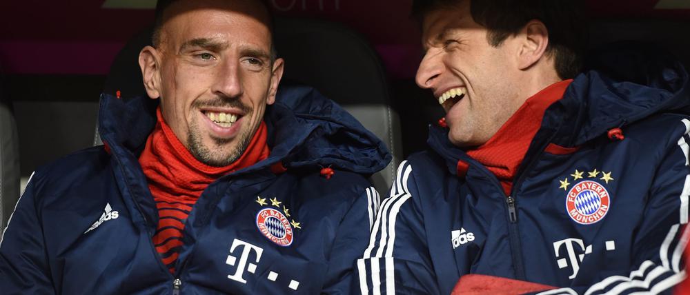 Kennen sich gut aus den gemeinsamen Jahren beim FC Bayern: Ribéry (l) und Müller.
