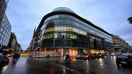 Die ZLB möchte das ehemalige Gebäude der Galeries Lafayette auf der Friedrichstraße nutzen. (Archivbild)