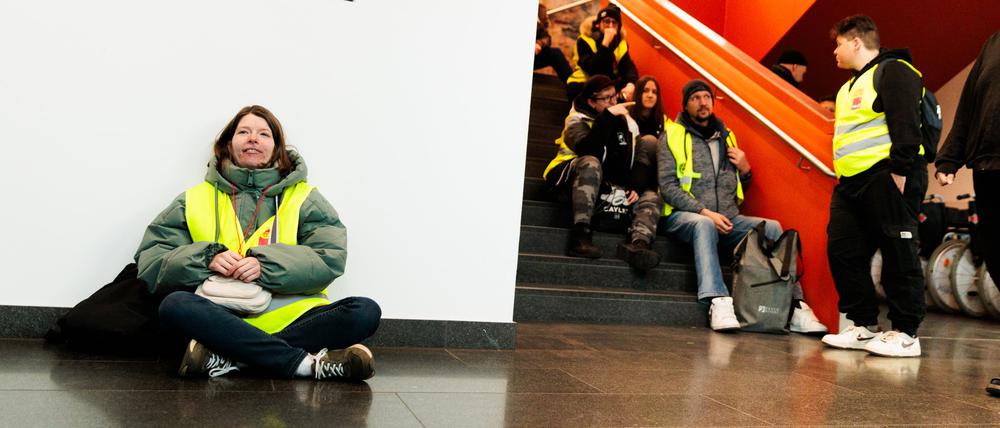 Verdi fordert für CFM-Tochterfirma der Charité den Tariflohn des öffentlichen Dienstes.