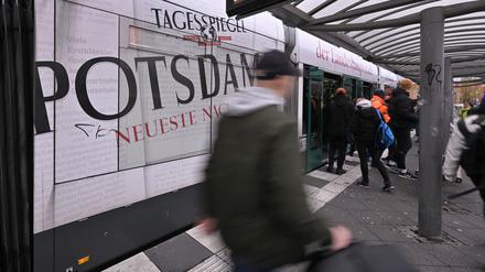 Am Potsdamer Hauptbahnhof.