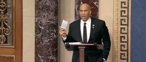 Neuer Rekordhalter im Senat: Cory Booker blieb mehr als 25 Stunden am Rednerpult des Senats stehen.