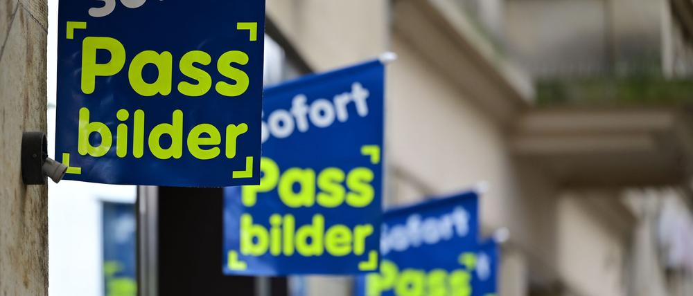 Ab Mai sollten von der Passbehörde eigentlich nur noch digitale Fotos akzeptiert werden, die entweder direkt in der Behörde angefertigt oder durch auf einem festgelegten, sicheren Übermittlungsweg von einem Fotostudio dorthin gesendet werden. (Archivfoto)