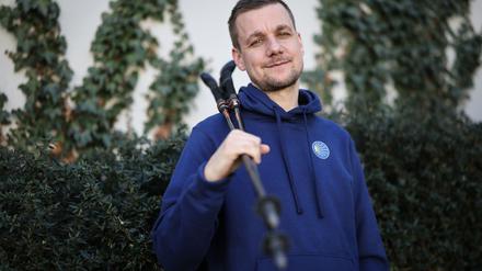 Riesenblasen, Riesenstreit, Riesenrausch - für Tobi Schlegl war die Zeit mit seiner Mutter auf dem Jakobsweg Leid und Freude zugleich.