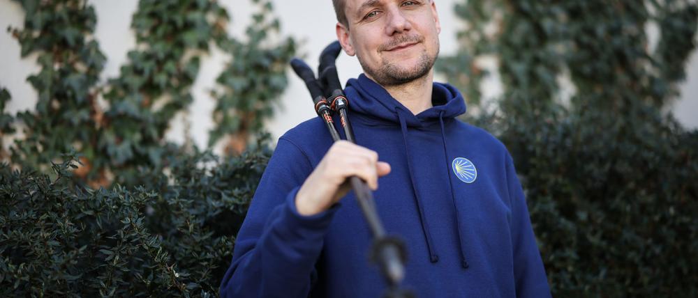 Riesenblasen, Riesenstreit, Riesenrausch - für Tobi Schlegl war die Zeit mit seiner Mutter auf dem Jakobsweg Leid und Freude zugleich.