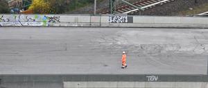 Nach Einschätzung des BUND braucht ein Neubau der kaputten Ringbahnbrücke keine drei Fahrspuren mehr.