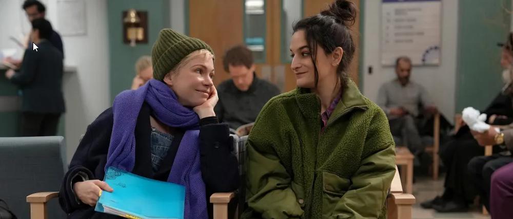 Michelle Williams und Jenny Slate in „Dying for Sex“