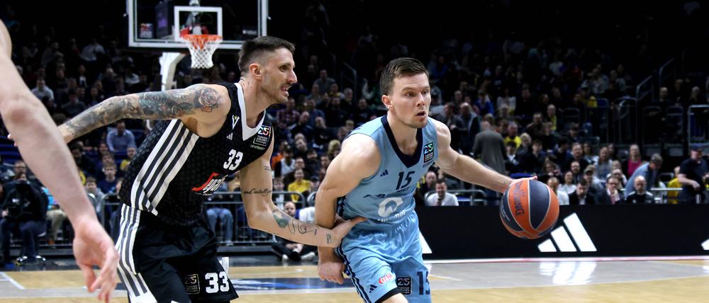 Martin Hermannson (rechts) war mit Alba in dieser Euroleague-Saison meist chancenlos.