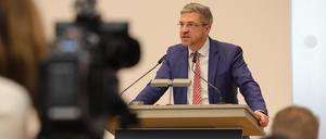 Die Mehrheit der Stadtverordneten stimmte am Mittwoch gegen Oberbürgermeister Mike Schubert (SPD).