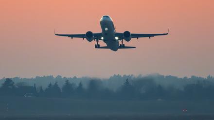 Um den Lärmschutz am Willy-Brandt-Airport wurde jahrelang erbittert gestritten. (Symbolbild)