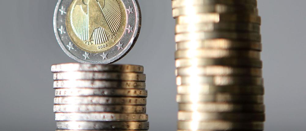 Das öffentliche Finanzierungsdefizit stieg vergangenes Jahr auf die Summe von 104,4 Milliarden Euro (Archivbild).