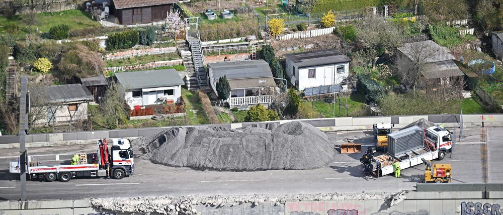Derzeit laufen noch die Vorbereitungen für den Abbruch der A100-Brücke. (Archivbild)