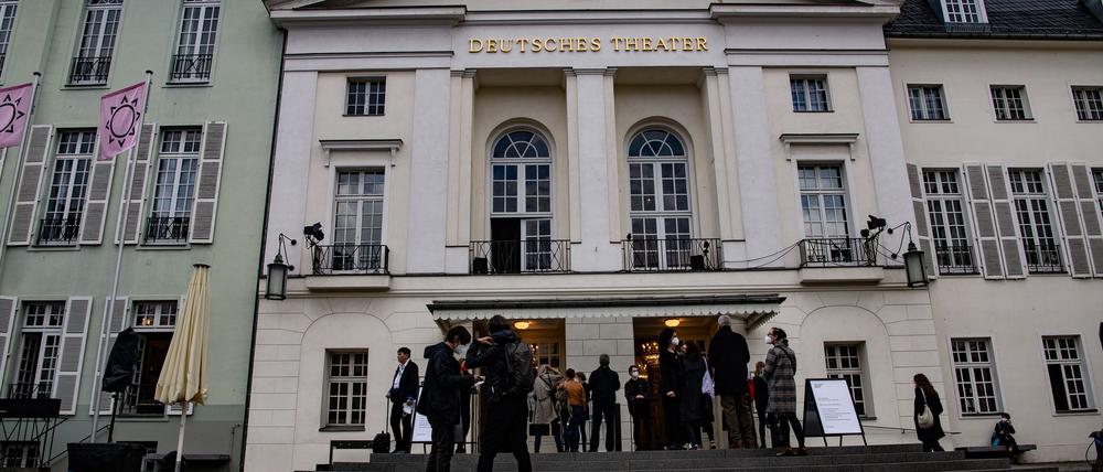 Auf landeseigene Theater in Berlin könnten in Zeiten knapper öffentlicher Kassen Veränderungen zukommen. (Archivbild)