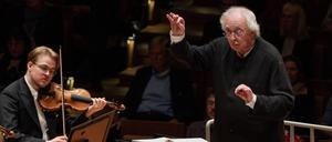 Der Dirigent Philippe Herreweghe, Altmeister der historisch orientierten Aufführungspraxis, ist ein gern gesehener Gast in der Berliner Philharmonie.