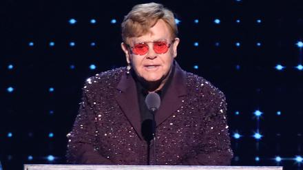 „Ich kann Sie sehen, aber ich kann nicht fernsehen, ich kann nicht lesen“, sagte Elton John in einem Interview. (Archivbild)
