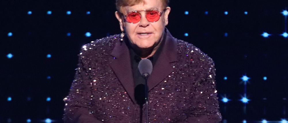 „Ich kann Sie sehen, aber ich kann nicht fernsehen, ich kann nicht lesen“, sagte Elton John in einem Interview. (Archivbild)