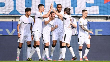 Leverkusen siegt in letzter Minute.