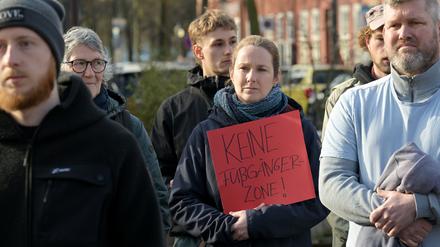 Protest beim Spaziergang durch die Mittelstraße.
