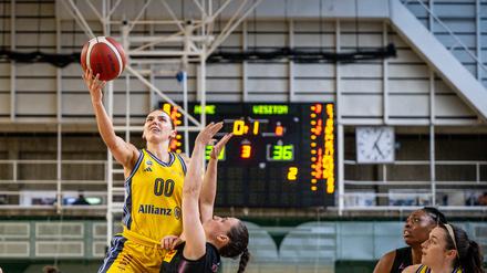 Maggie Mulligan war im ersten Spiel Albas beste Werferin.